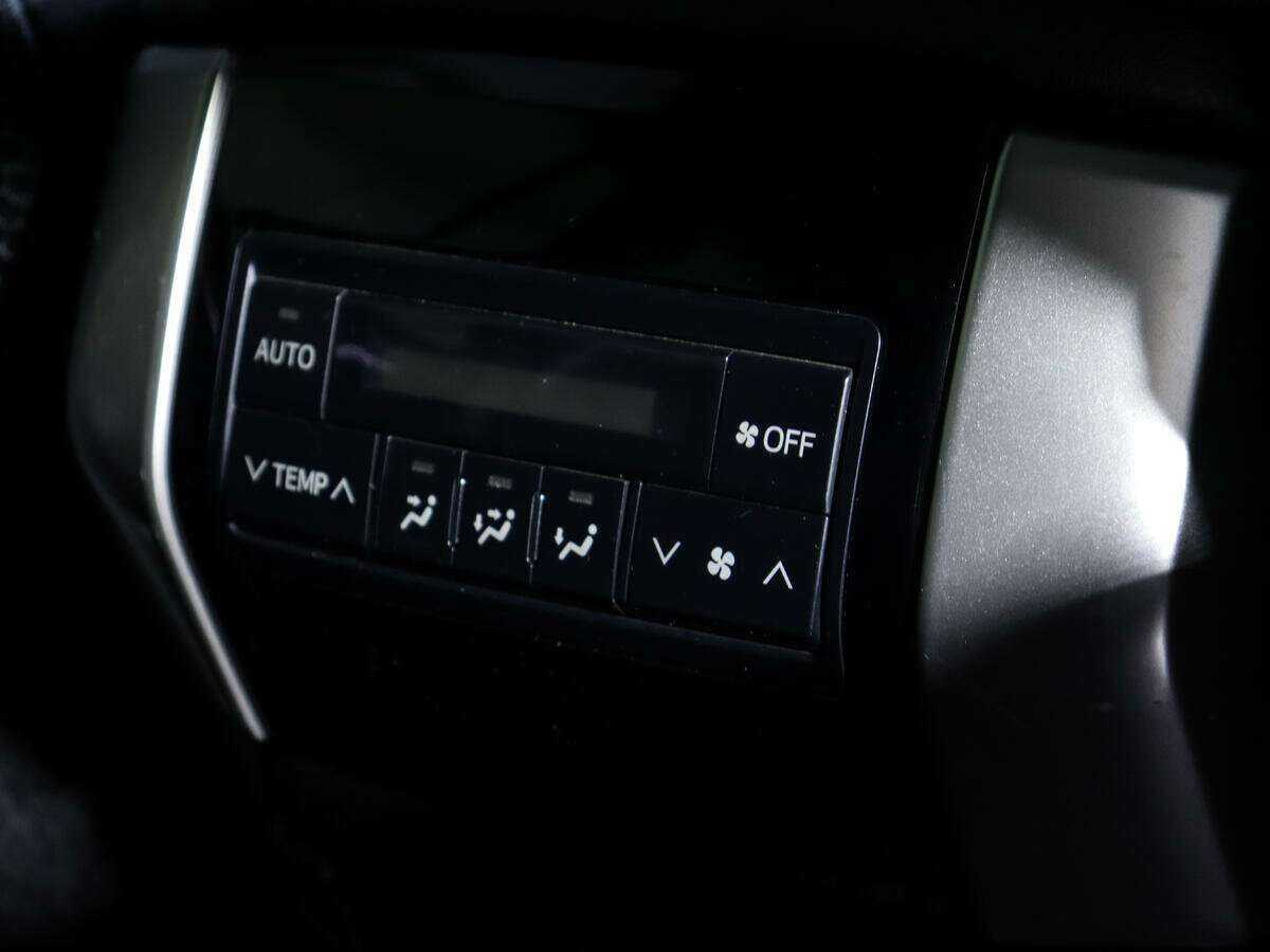 Купить Toyota Land Cruiser Prado Arctic Trucks AT38, 2019, 154 249 км, фото №17