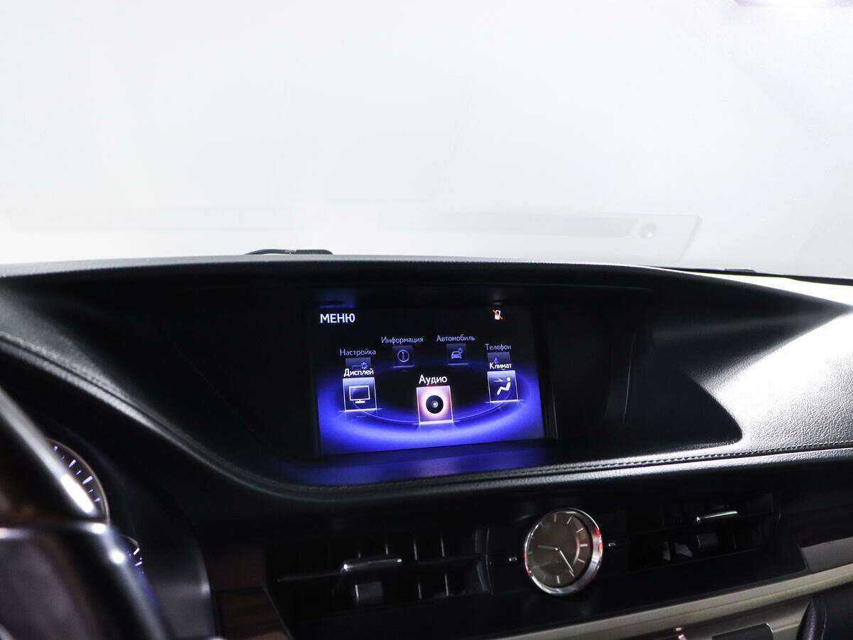 Купить Lexus ES 200, 2016, 121 281 км, фото №13