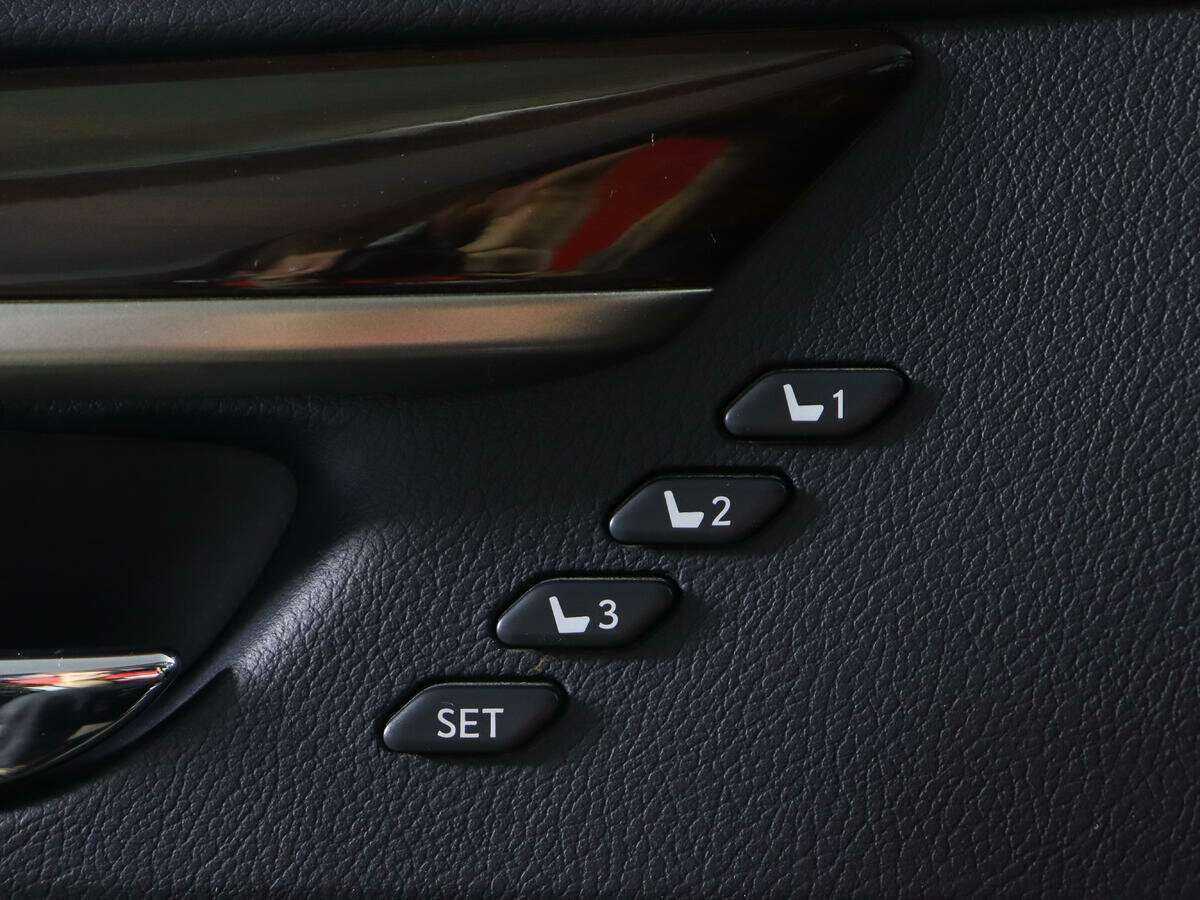 Купить Lexus ES 200, 2016, 121 281 км, фото №22