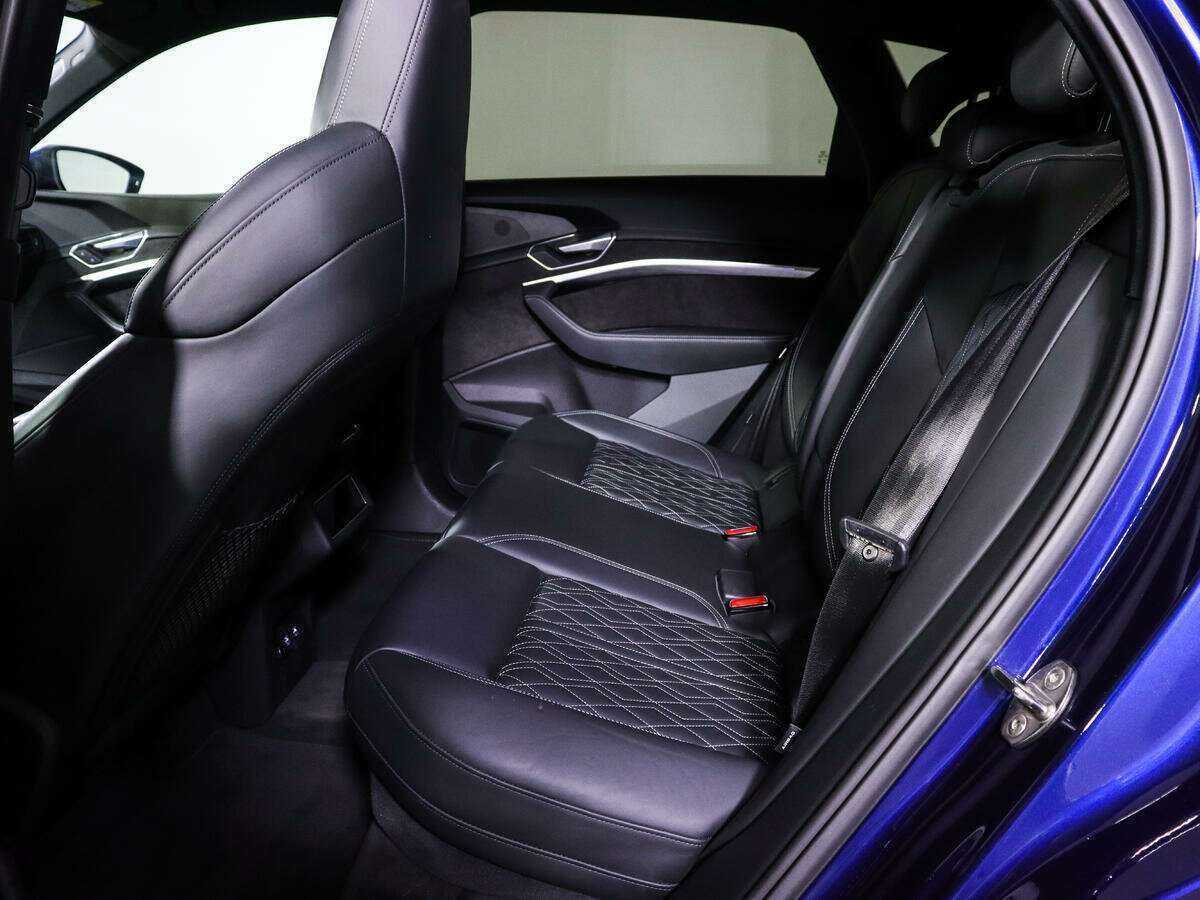 Купить Audi e-tron 55, 2020, 58 582 км, фото №8