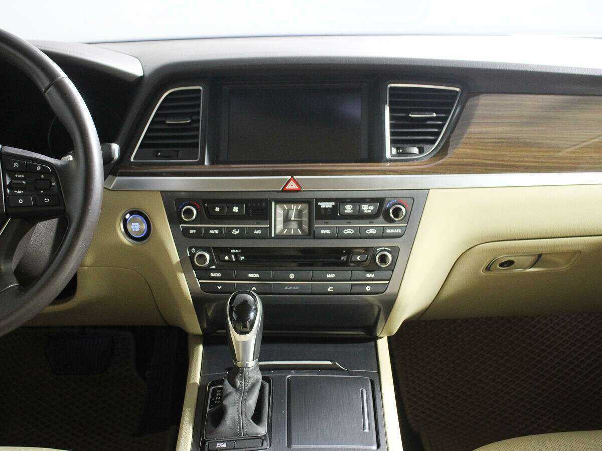Купить Hyundai Genesis, 2015, 64 400 км, фото №11