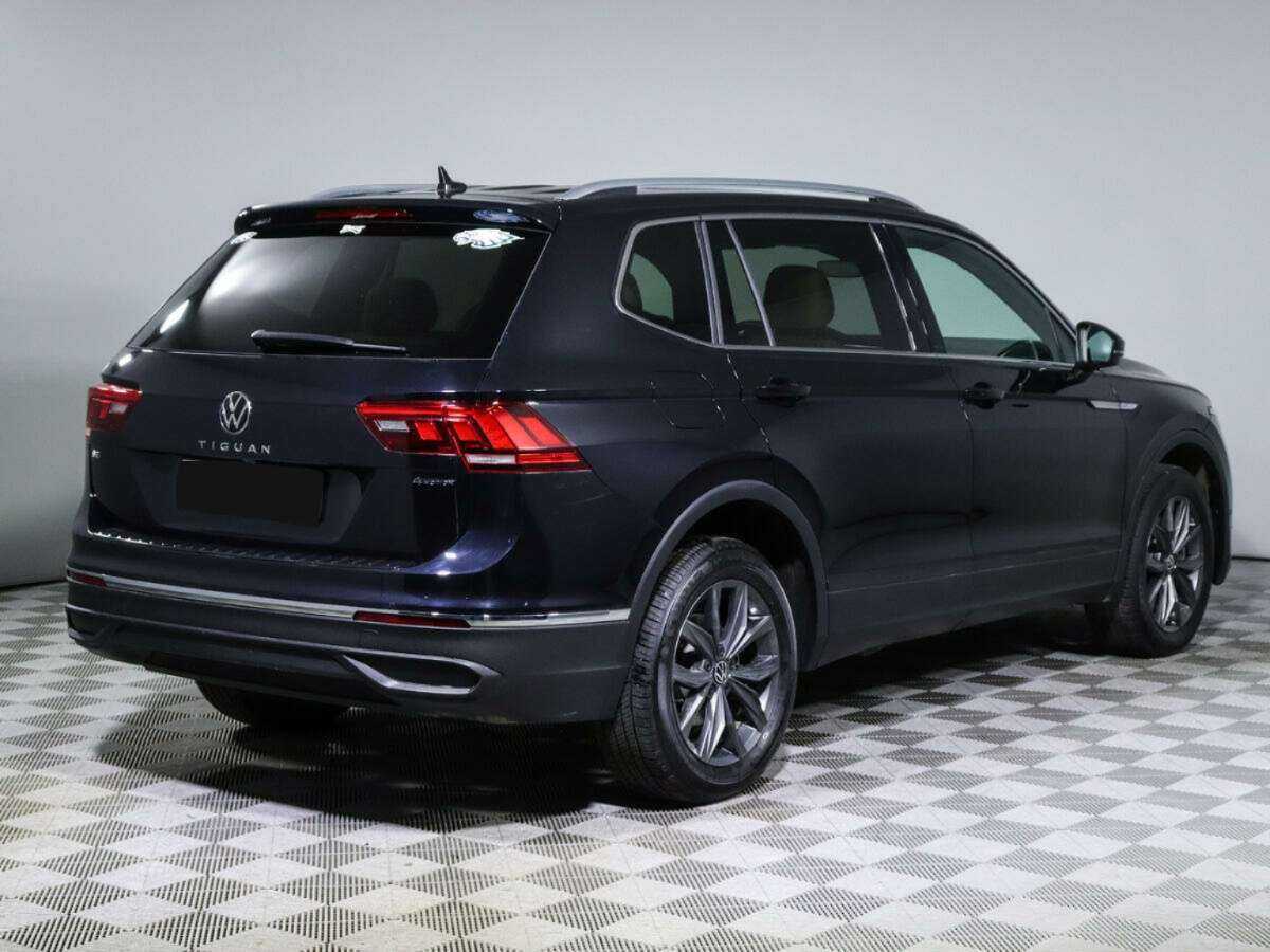 Купить Volkswagen Tiguan, 2022, 4 803 км, фото №4