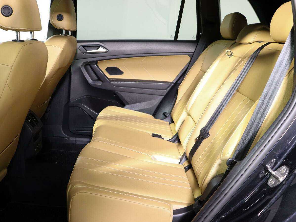 Купить Volkswagen Tiguan, 2022, 4 803 км, фото №7