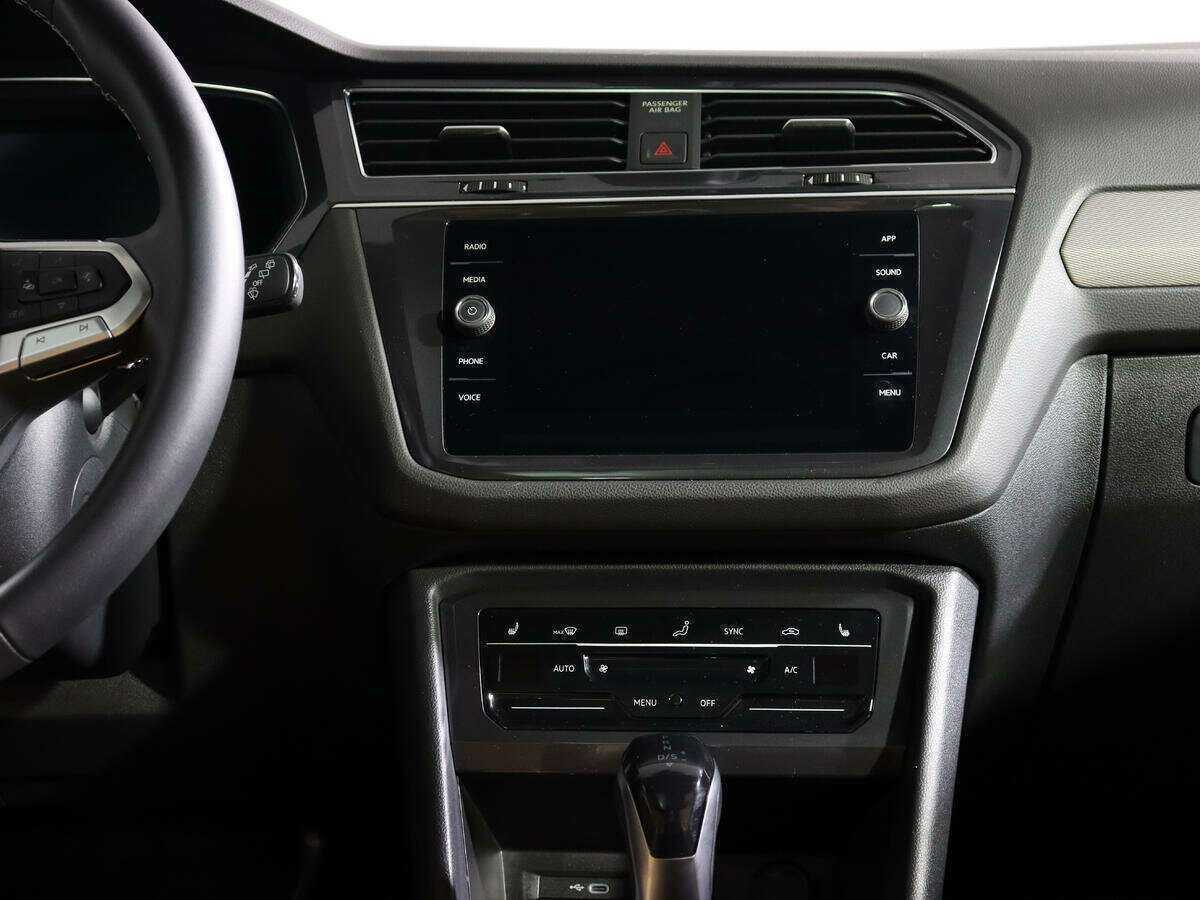 Купить Volkswagen Tiguan, 2022, 4 803 км, фото №10