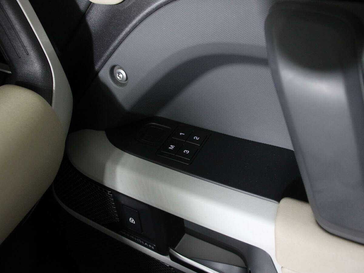 Купить Land Rover Defender 110, 2020, 117 950 км, фото №26