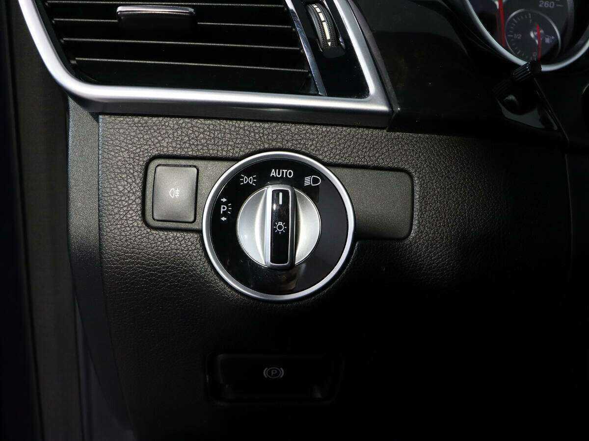 Купить Mercedes-Benz GLE 350 d, 2015, 166 247 км, фото №16