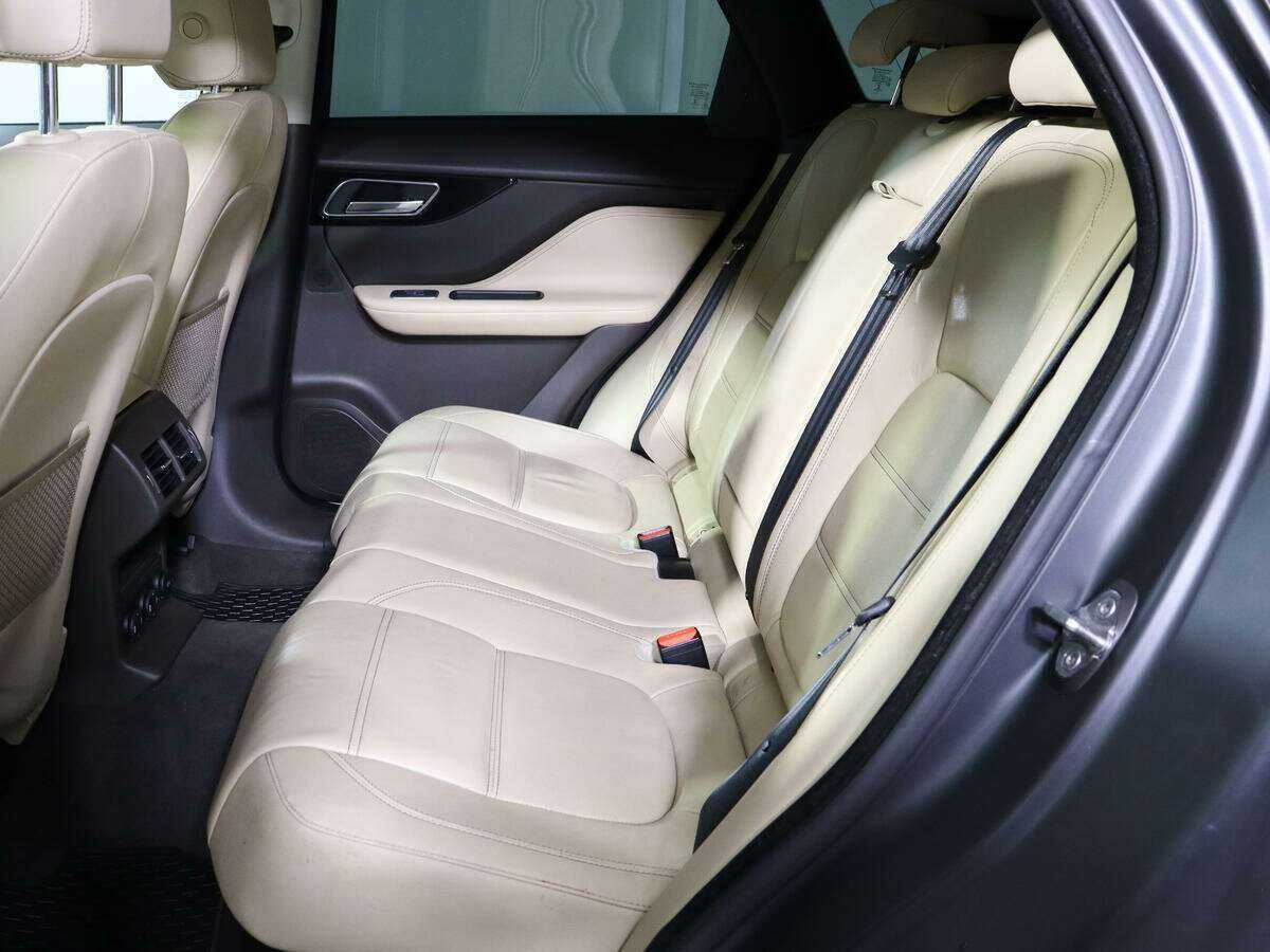 Купить Jaguar F-Pace, 2017, 130 200 км, фото №10