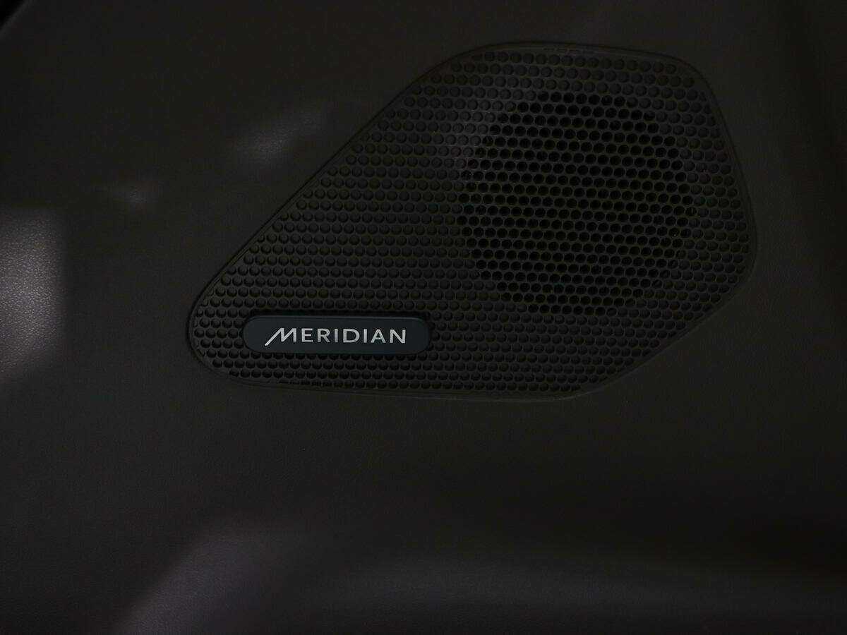 Купить Jaguar F-Pace, 2017, 130 200 км, фото №22