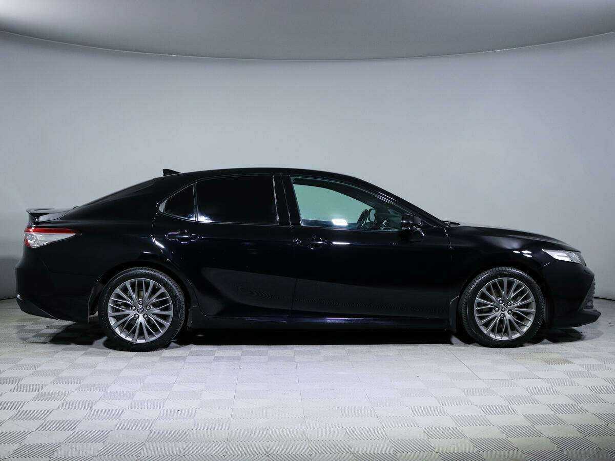 Купить Toyota Camry, 2018, 83 000 км, фото №4