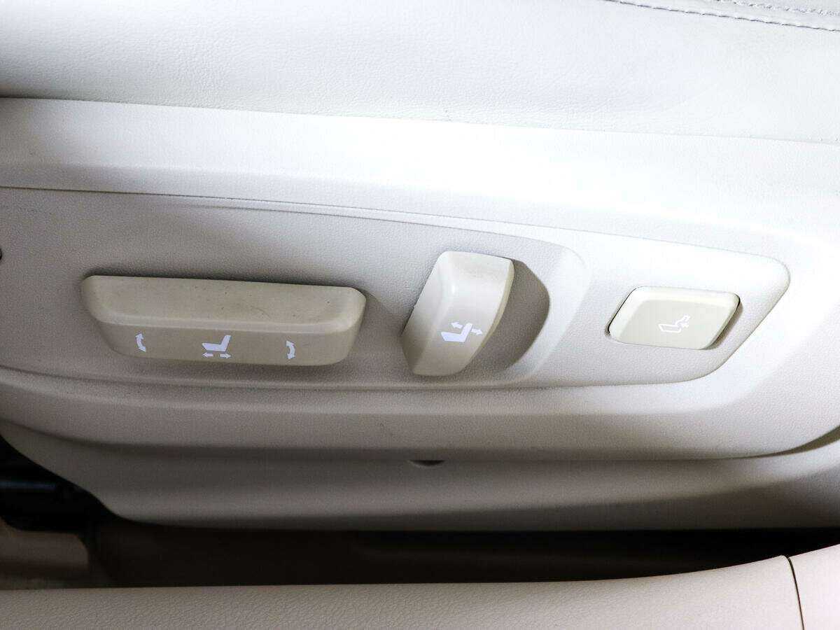 Купить Lexus ES 350, 2013, 184 000 км, фото №24