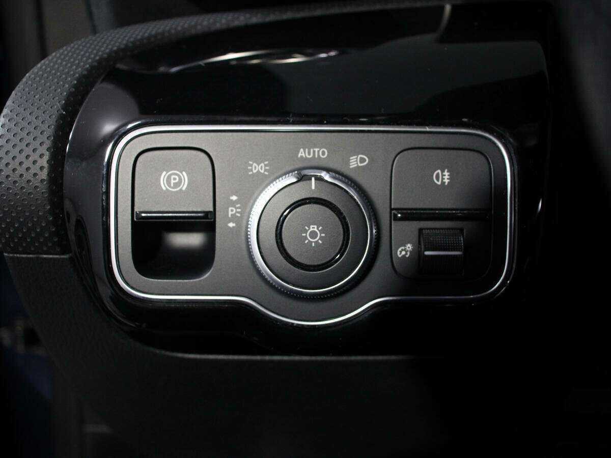 Купить Mercedes-Benz CLA 250, 2019, 68 876 км, фото №14