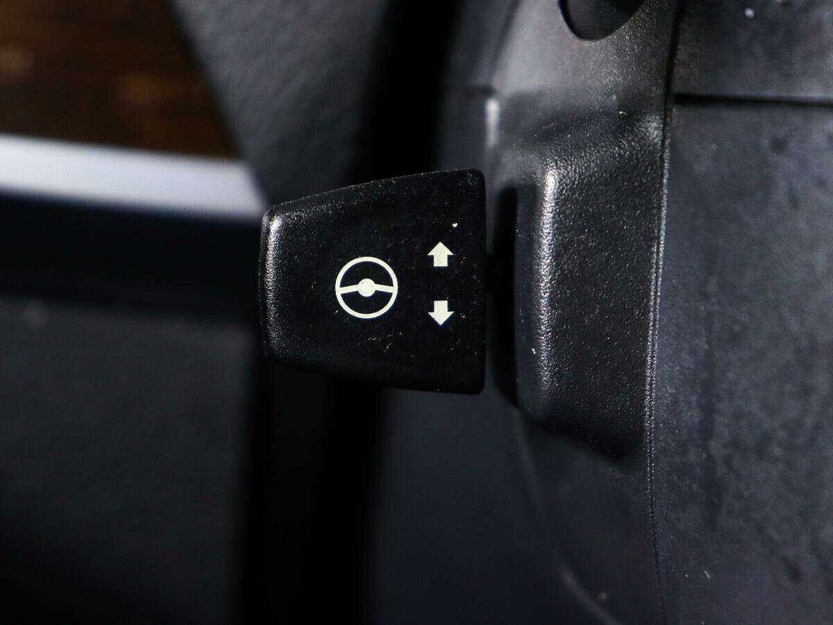 Купить BMW X6 40d, 2011, 311 372 км, фото №19