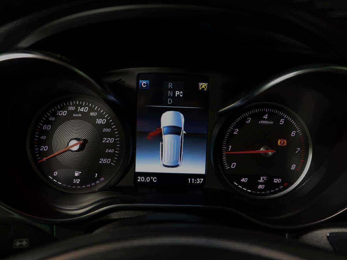 Купить Mercedes-Benz GLC 250 d, 2019, 95 803 км, фото №11