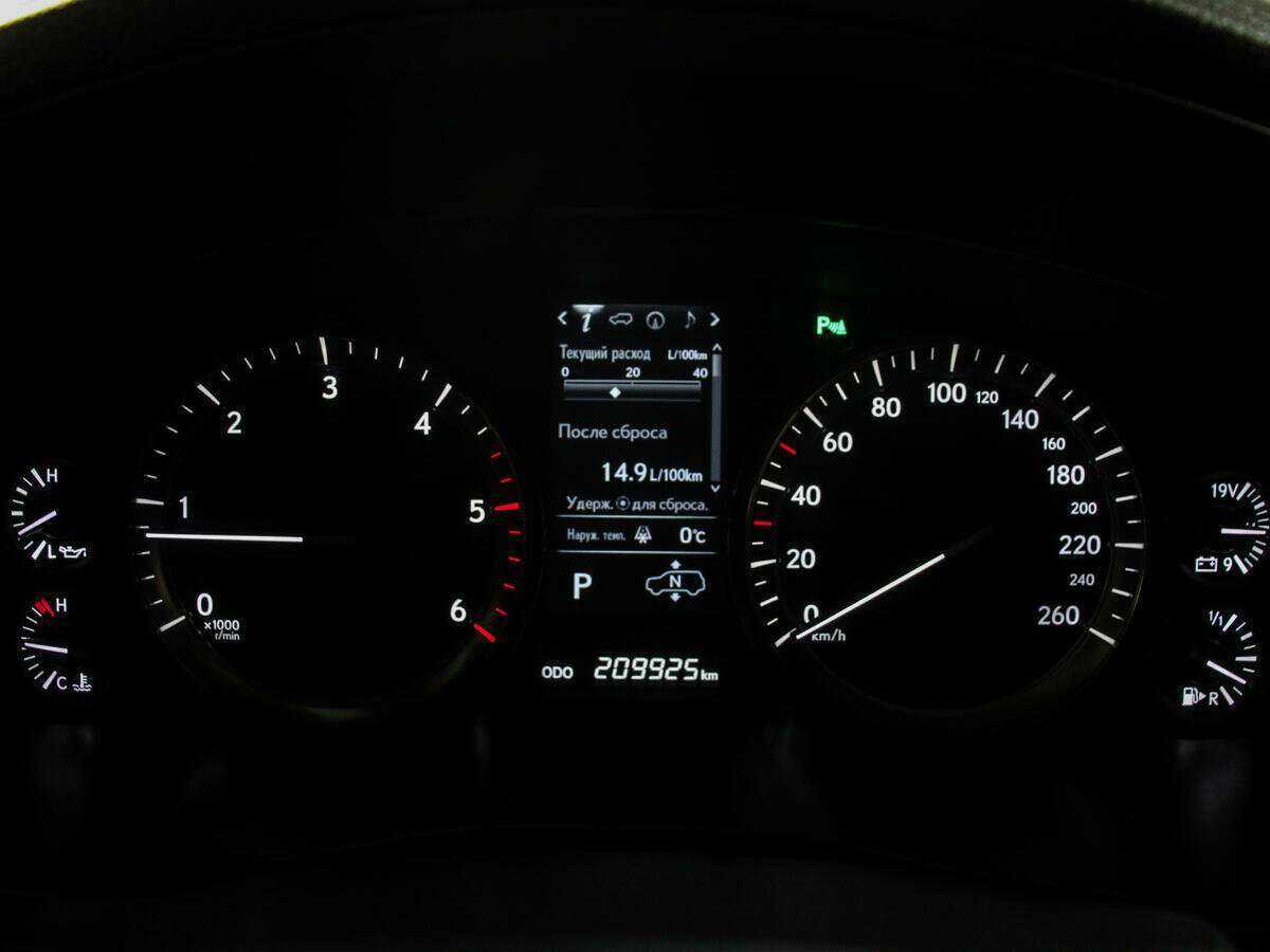 Купить Lexus LX 450d, 2016, 209 891 км, фото №11