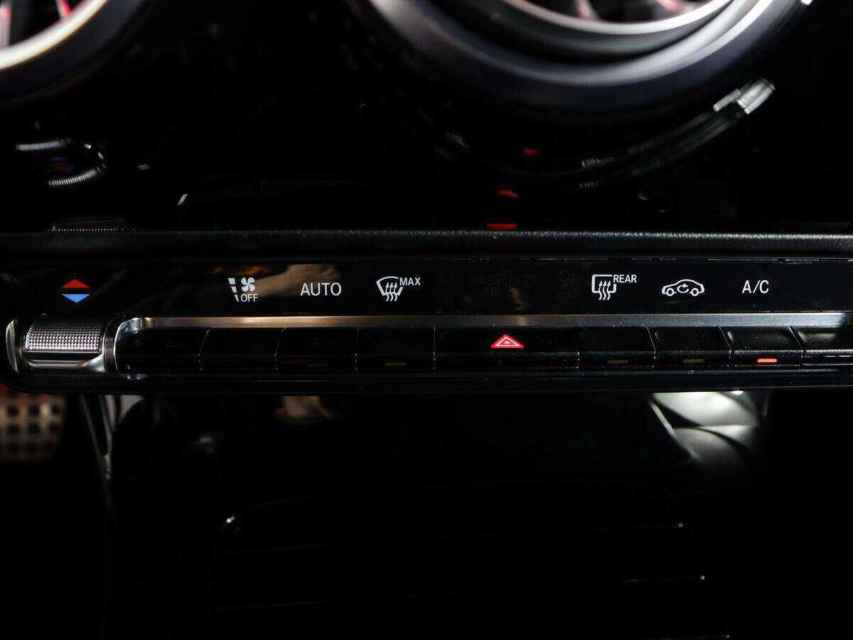 Купить Mercedes-Benz CLA 200, 2019, 80 000 км, фото №23