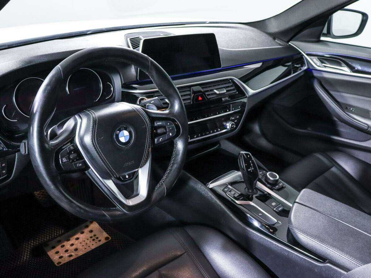 Купить BMW 5 серии 520d xDrive, 2018, 175 697 км, фото №12