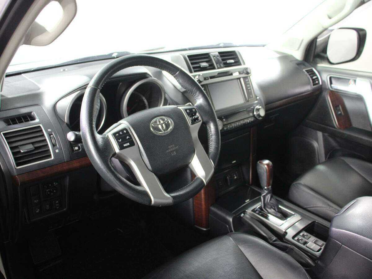 Купить Toyota Land Cruiser Prado, 2017, 174 190 км, фото №13