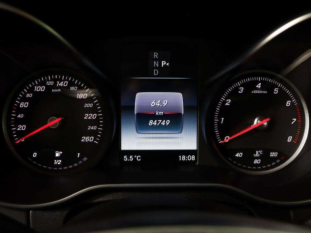 Купить Mercedes-Benz C-Класс 180, 2015, 85 001 км, фото №10