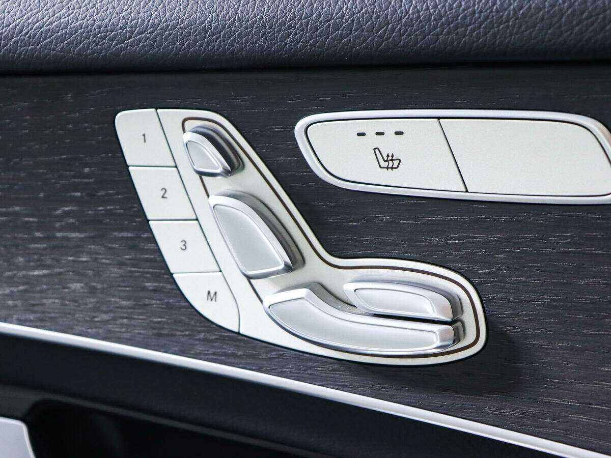 Купить Mercedes-Benz GLC 300, 2019, 81 130 км, фото №21