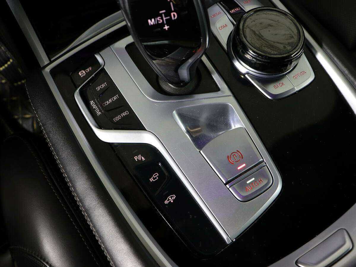 Купить BMW 7 серии 750d xDrive, 2018, 125 919 км, фото №25