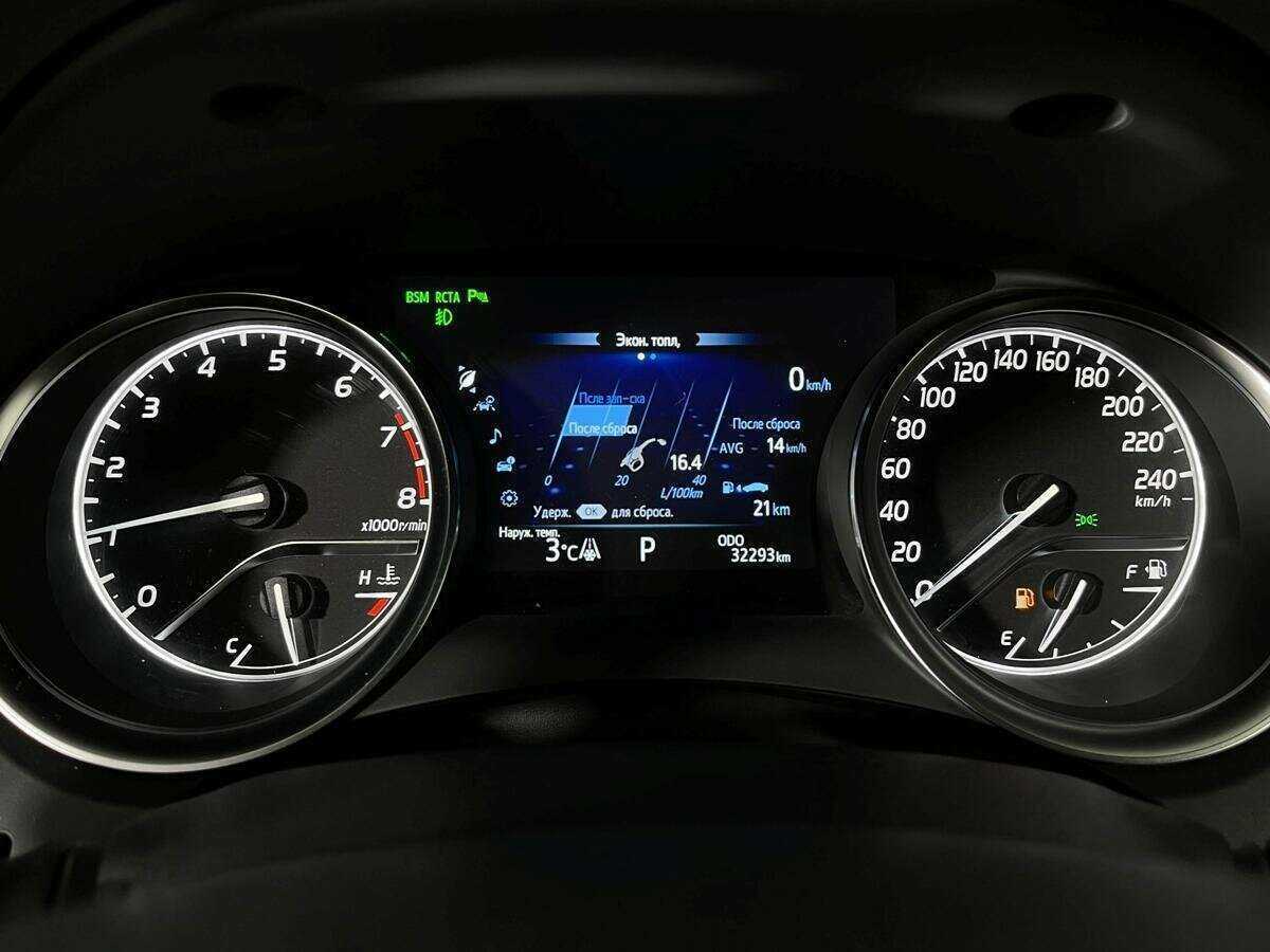 Купить Toyota Camry, 2019, 32 110 км, фото №9