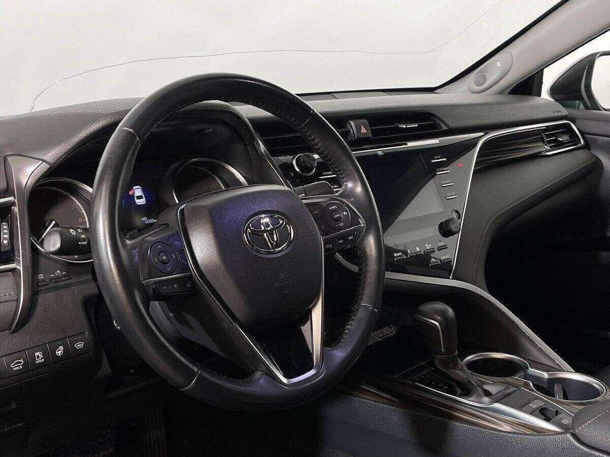 Купить Toyota Camry, 2019, 32 110 км, фото №16