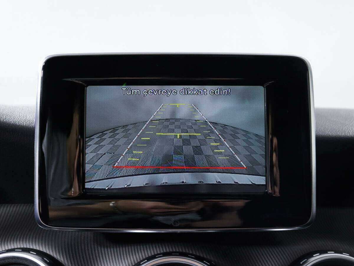 Купить Mercedes-Benz GLA 250, 2015, 126 700 км, фото №14