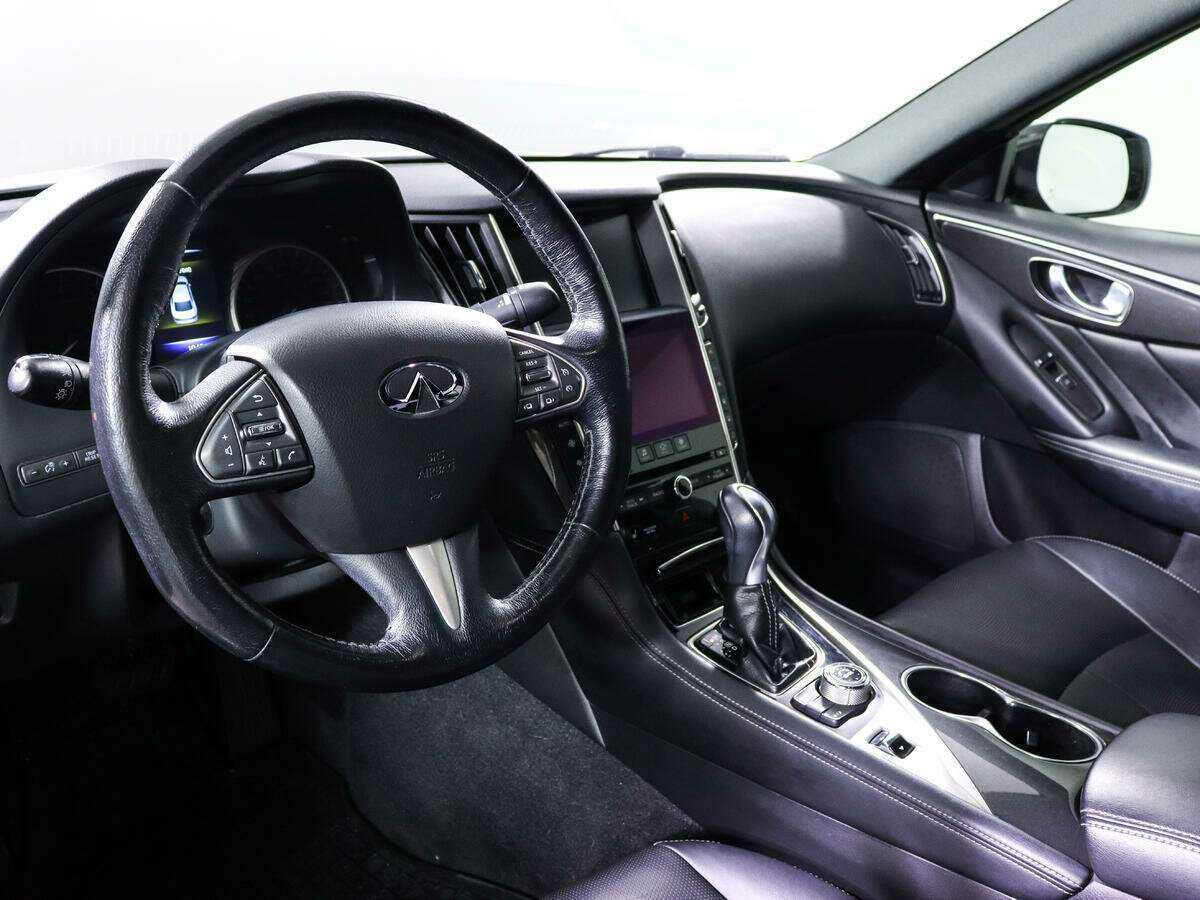 Купить Infiniti Q50, 2017, 104 066 км, фото №11