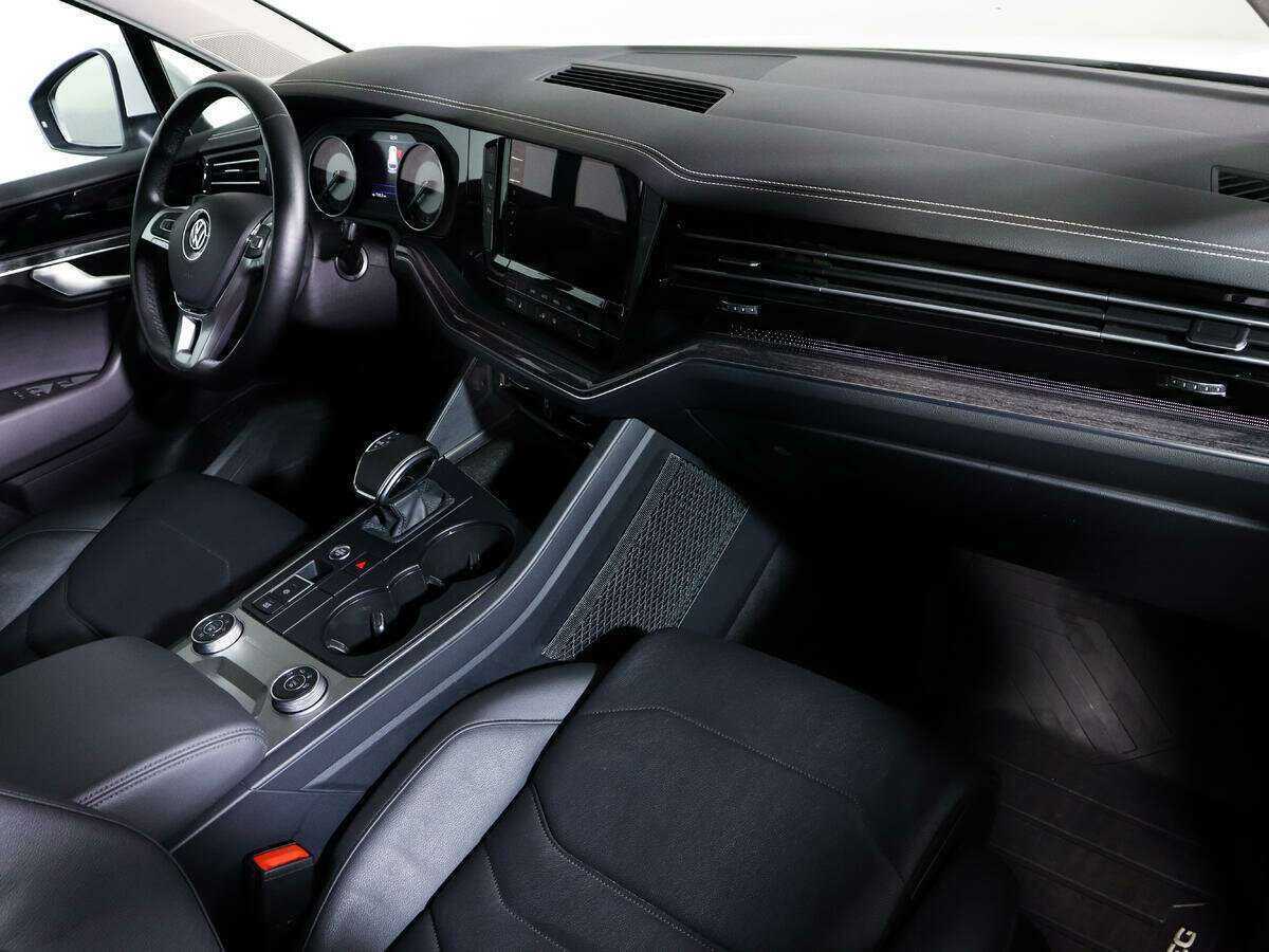 Купить Volkswagen Touareg, 2019, 139 110 км, фото №7