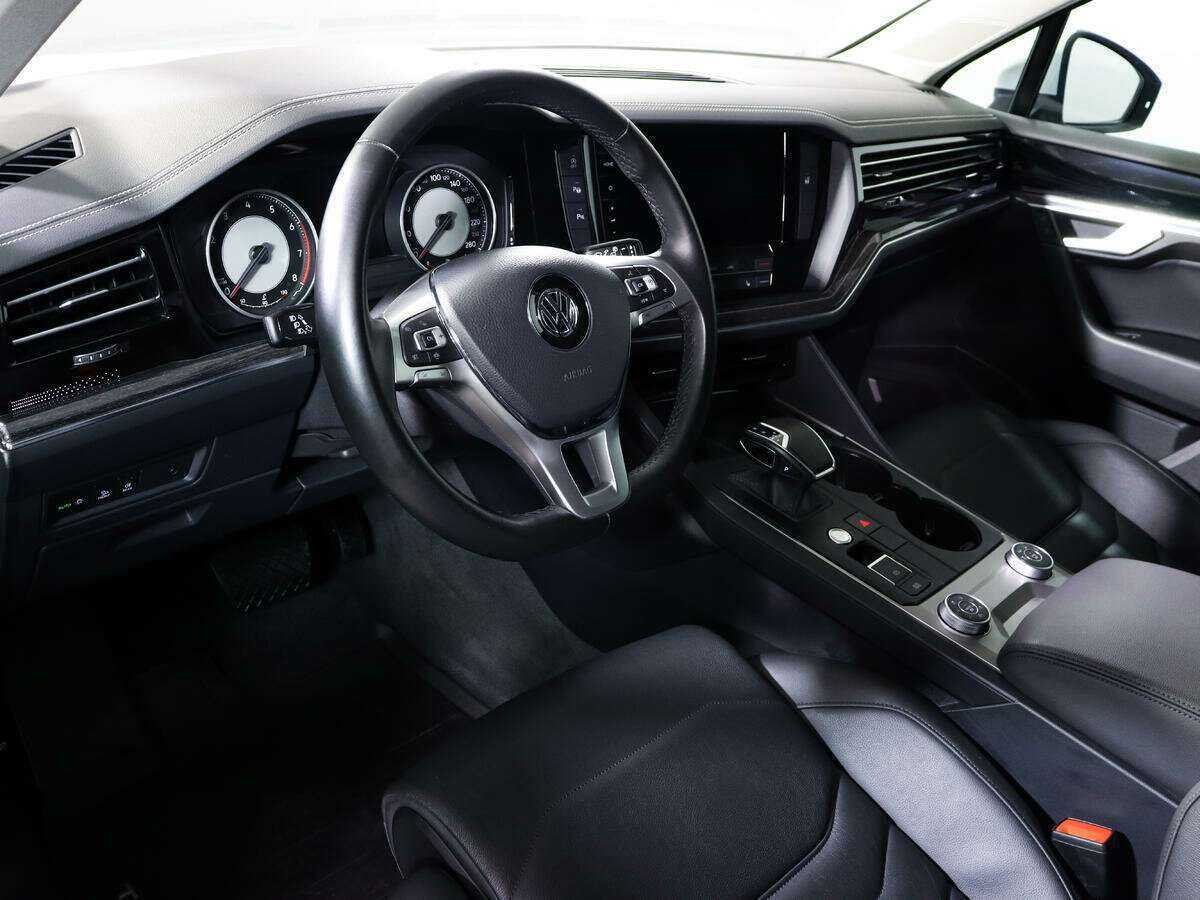 Купить Volkswagen Touareg, 2019, 139 110 км, фото №12