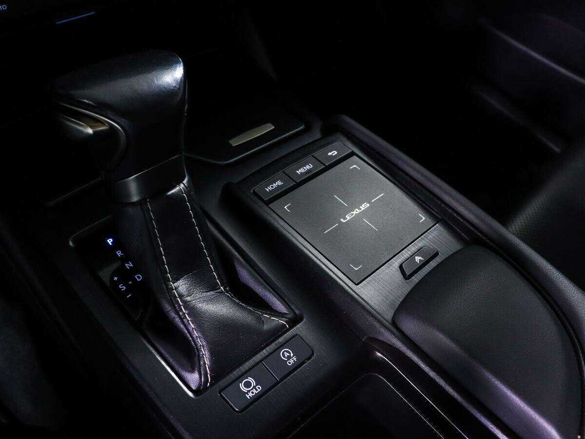 Купить Lexus ES 250, 2020, 98 200 км, фото №18