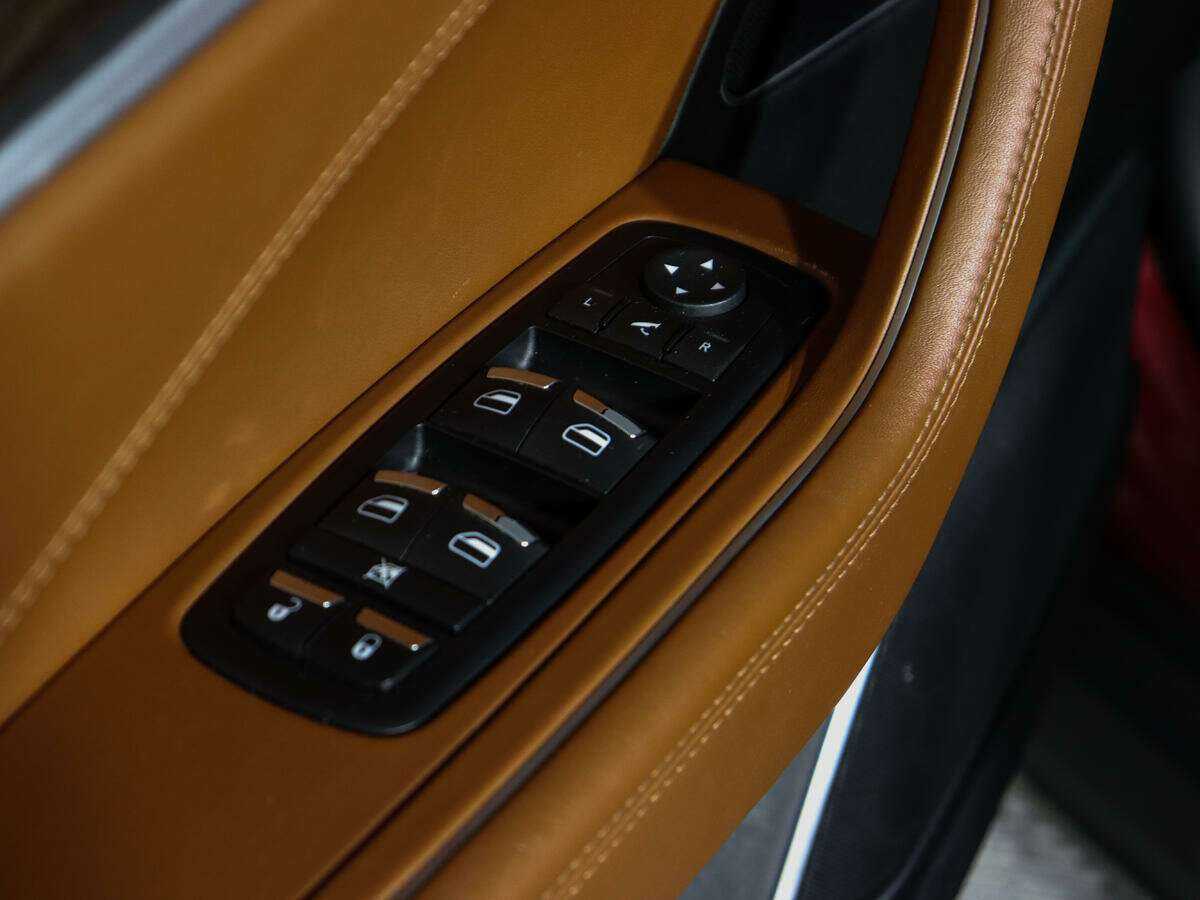 Купить Maserati Levante Diesel, 2016, 129 401 км, фото №16