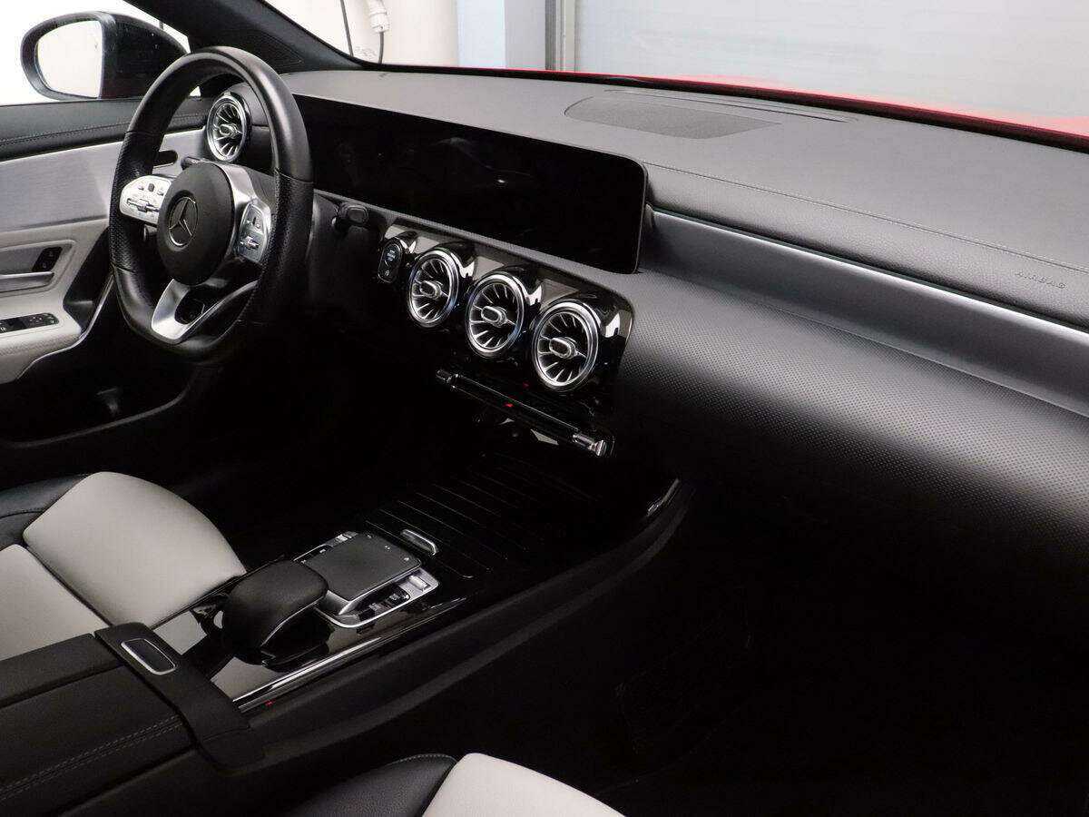 Купить Mercedes-Benz CLA 250, 2019, 48 150 км, фото №6