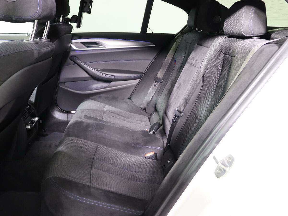 Купить BMW 5 серии 530i xDrive, 2018, 135 000 км, фото №7