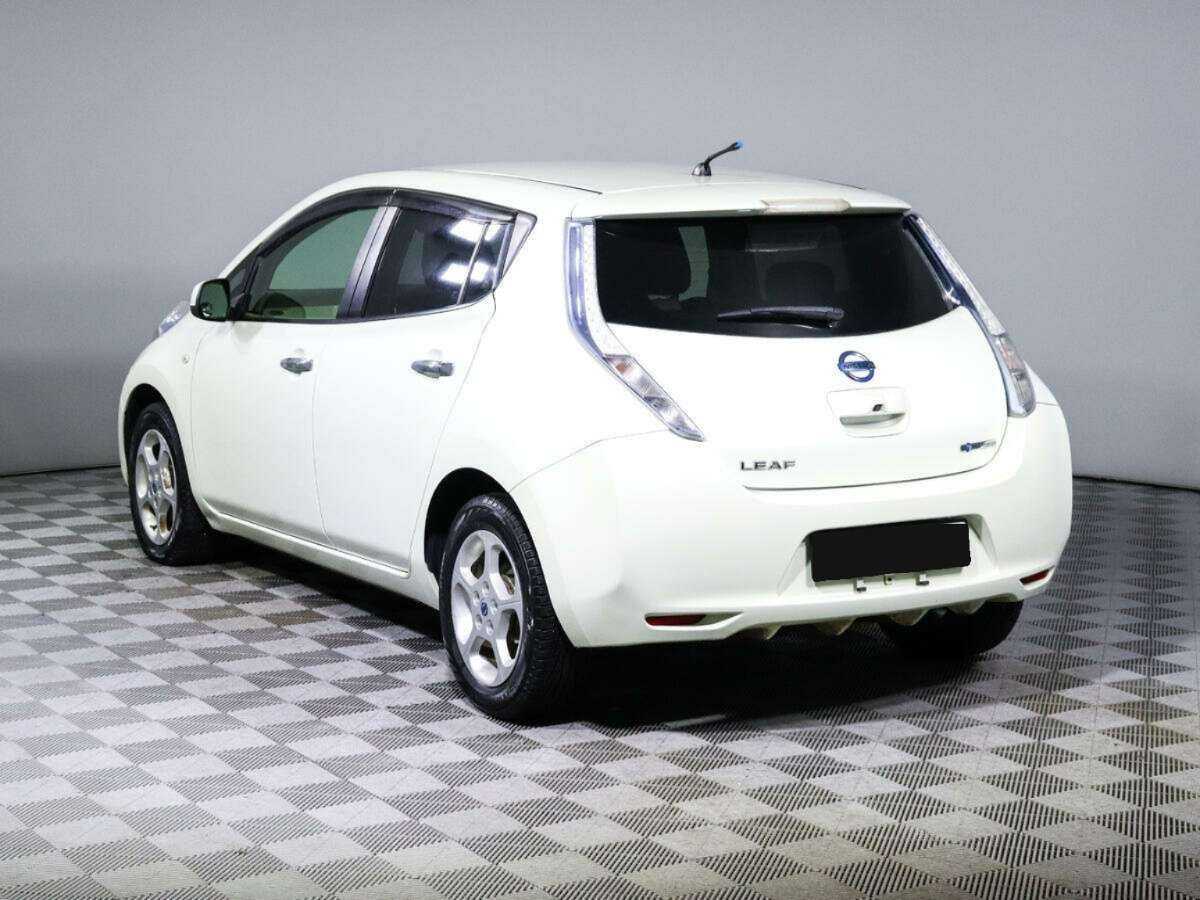 Купить Nissan Leaf, 2011, 136 431 км, фото №6
