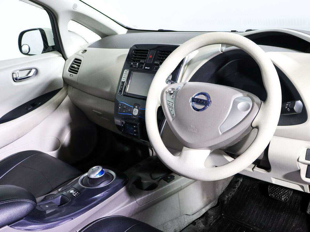 Купить Nissan Leaf, 2011, 136 431 км, фото №12