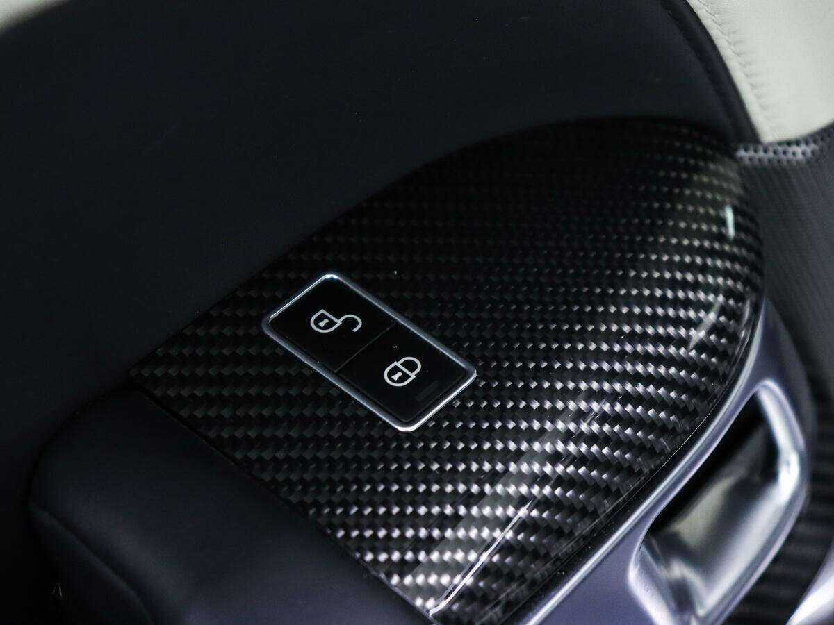 Купить Land Rover Range Rover Sport SVR, 2015, 86 081 км, фото №18