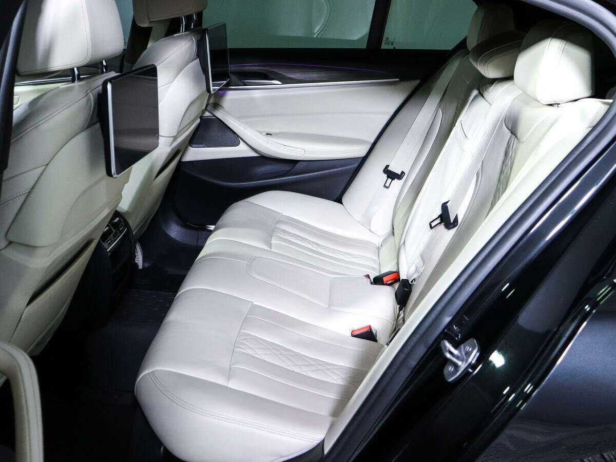 Купить BMW 5 серии 530d xDrive, 2018, 193 224 км, фото №9