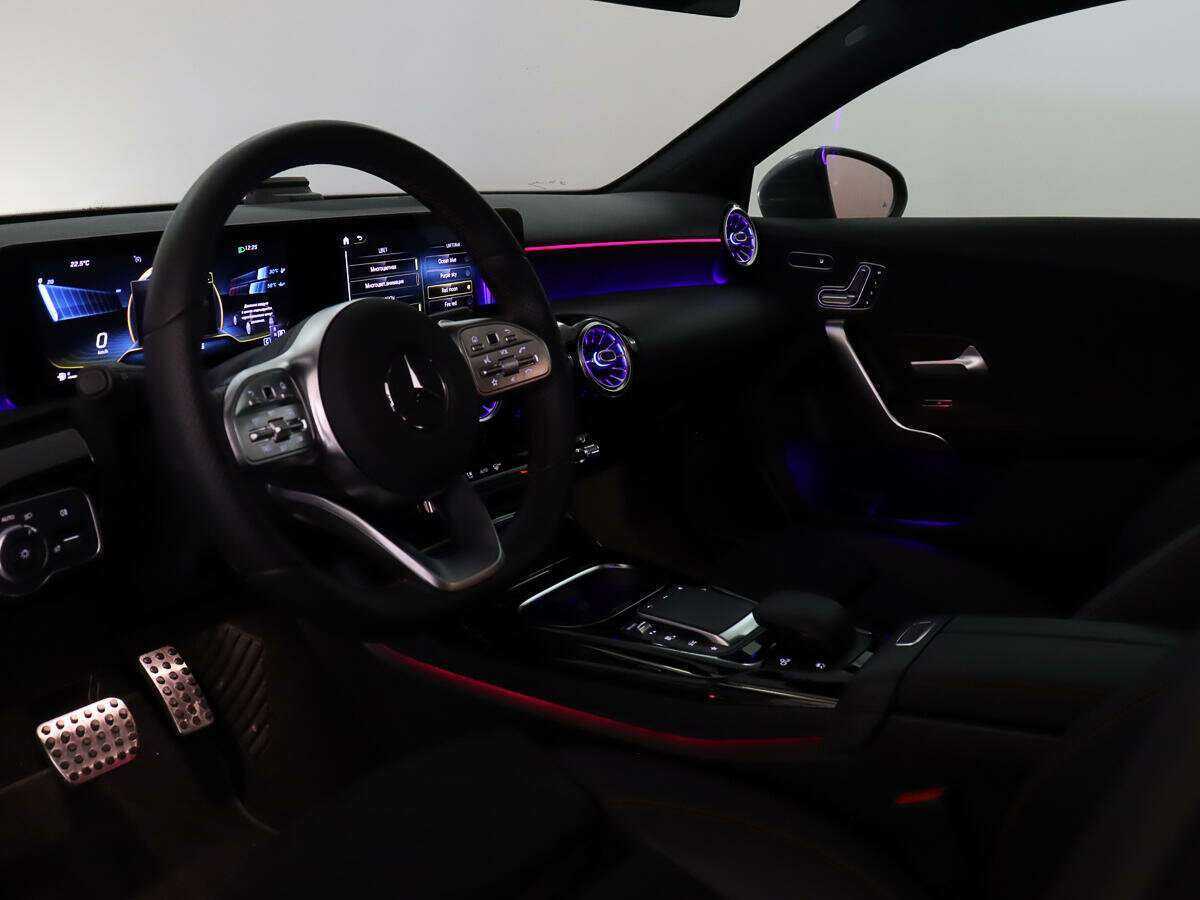 Купить Mercedes-Benz A-Класс AMG 35 AMG, 2020, 28 500 км, фото №15