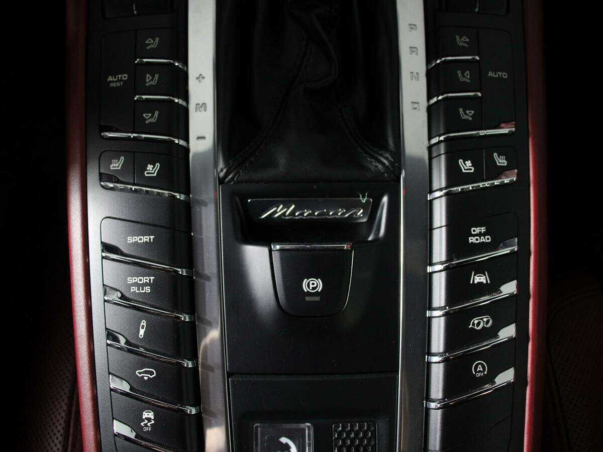 Купить Porsche Macan GTS, 2017, 75 238 км, фото №19