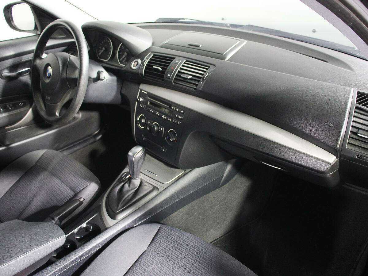 Купить BMW 1 серии 116i, 2010, 93 363 км, фото №8