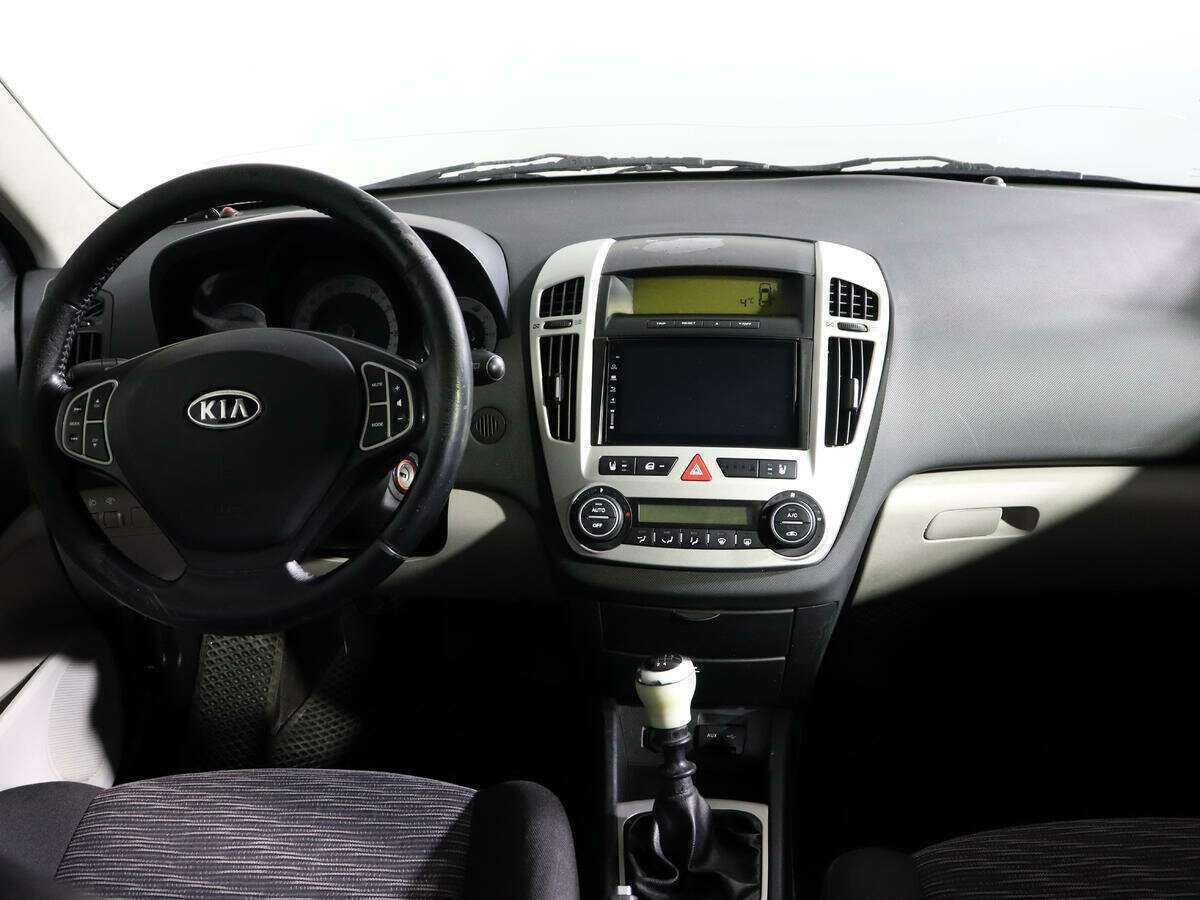 Купить Kia Ceed, 2009, 199 360 км, фото №9
