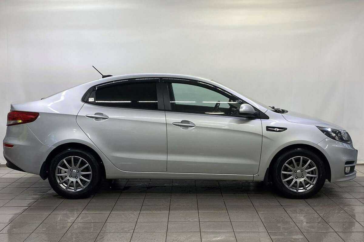 Купить Kia Rio, 2017, 119 000 км, фото №4
