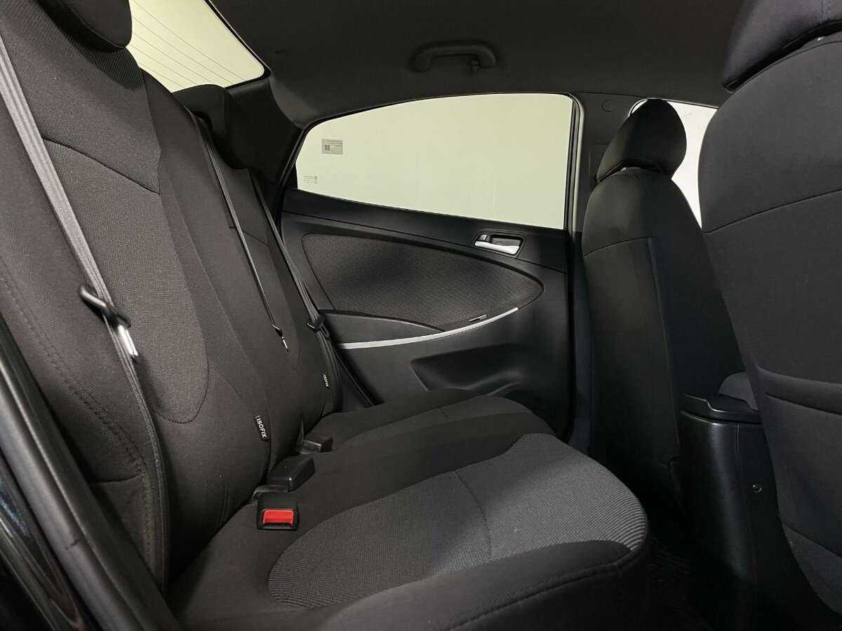 Купить Hyundai Solaris, 2011, 223 502 км, фото №17