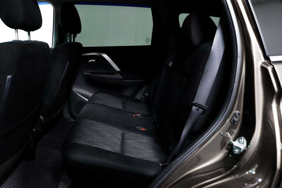 Купить Mitsubishi Montero Sport, 2022, 35 372 км, фото №12