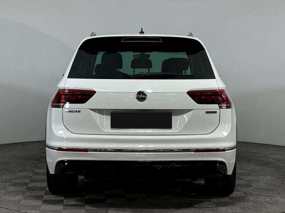 Купить Volkswagen Tiguan, 2018, 132 857 км, фото №5