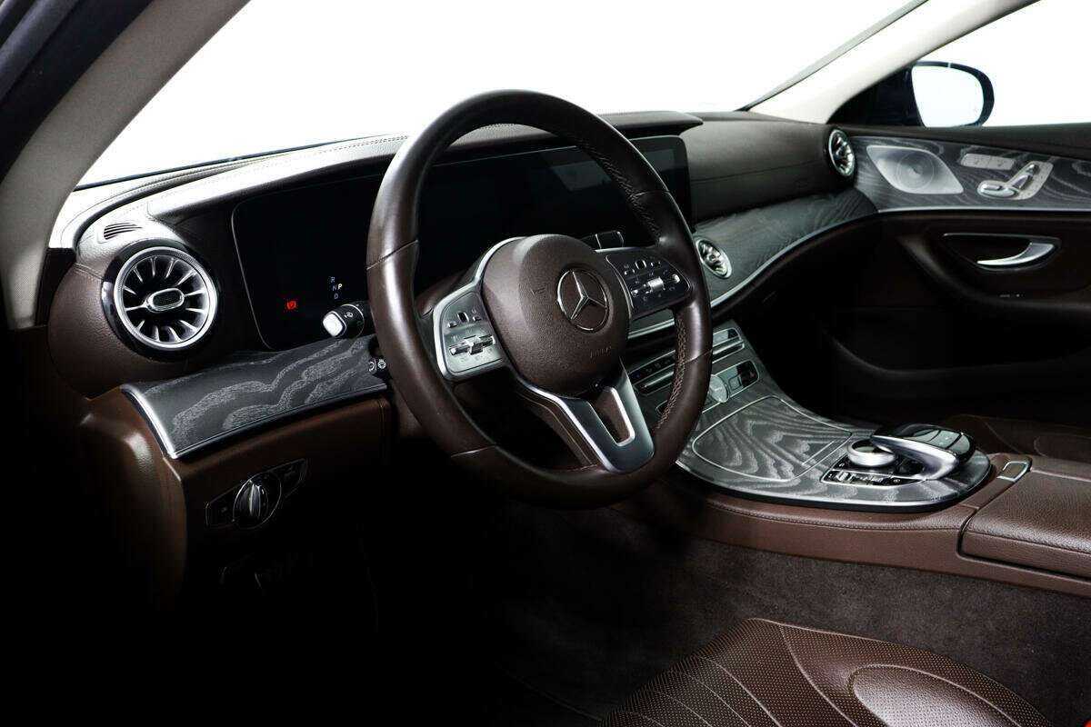 Купить Mercedes-Benz CLS 350, 2019, 65 978 км, фото №13