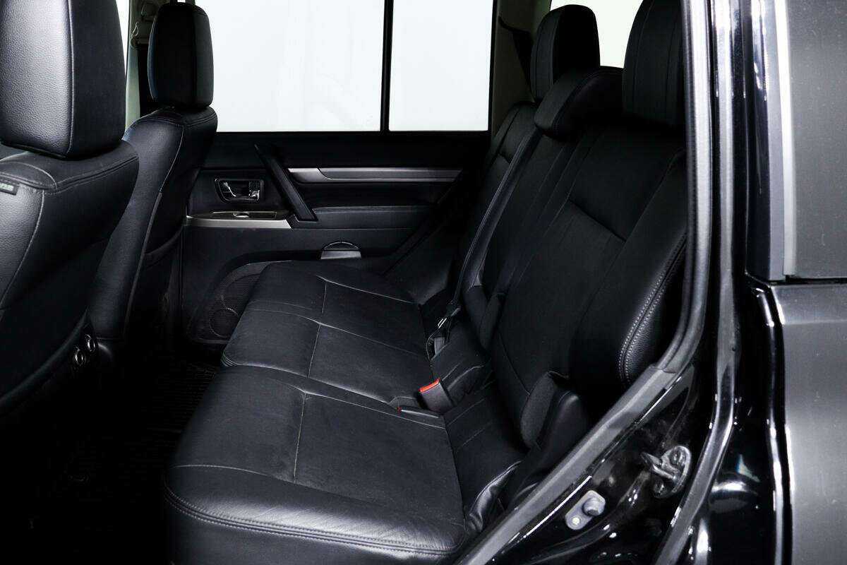 Купить Mitsubishi Pajero, 2018, 28 416 км, фото №11