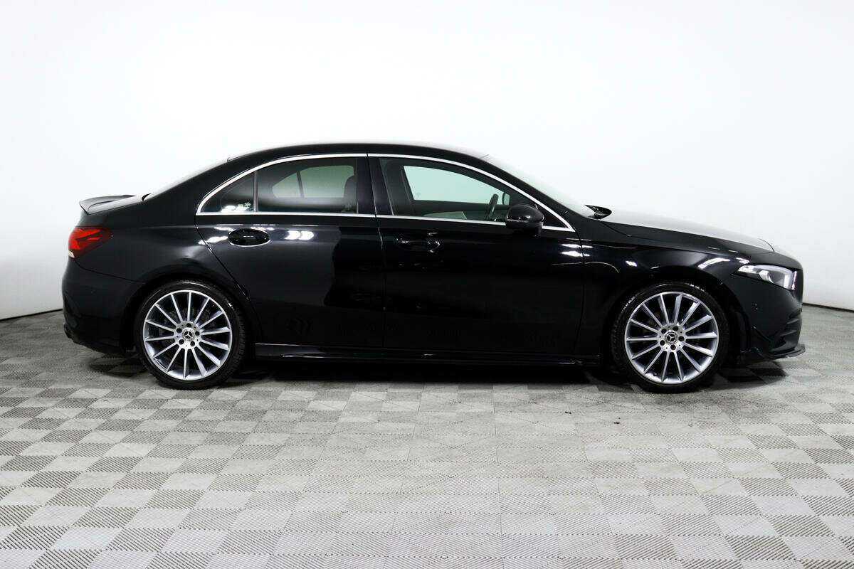 Купить Mercedes-Benz A-Класс 200, 2019, 53 200 км, фото №4