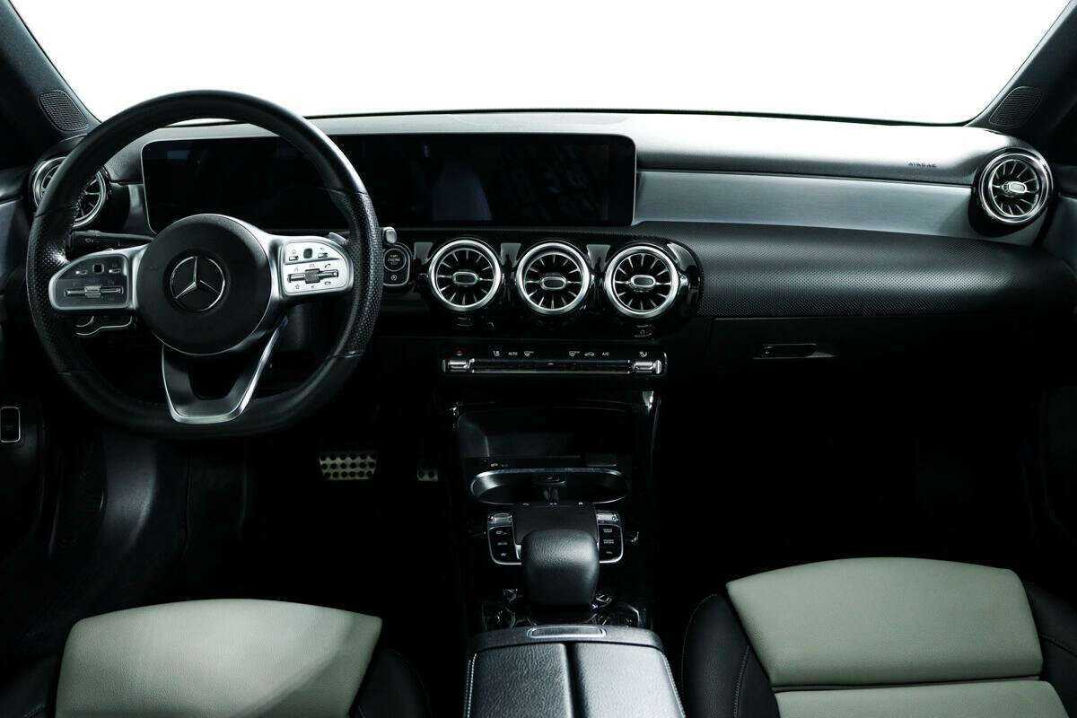 Купить Mercedes-Benz A-Класс 200, 2019, 53 200 км, фото №11